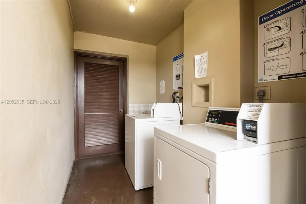 1811 Jefferson St #601 Hollywood, FL 33020