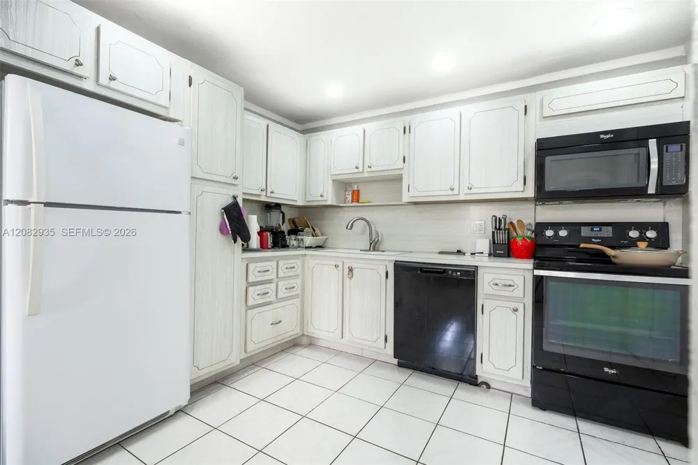 1811 Jefferson St #601 Hollywood, FL 33020