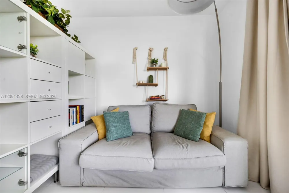 1000 West Ave #328 Miami Beach, FL 33139