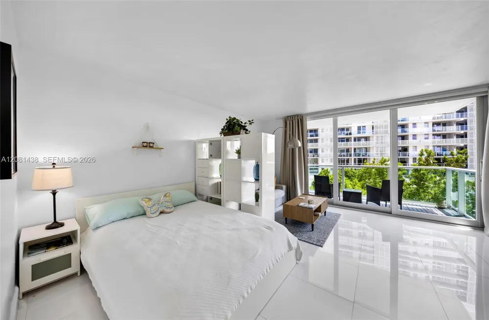 1000 West Ave #328 Miami Beach, FL 33139