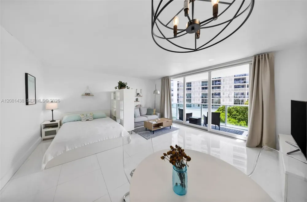 1000 West Ave #328 Miami Beach, FL 33139
