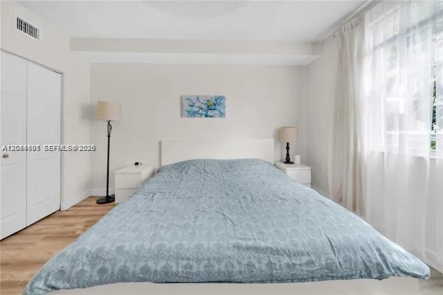 17145 Bay Rd #4304 Sunny Isles Beach, FL 33160