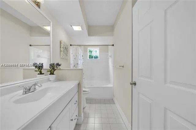 17145 Bay Rd #4304 Sunny Isles Beach, FL 33160