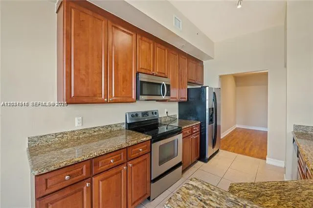 3001 NE 185th St #615 Aventura, FL 33180