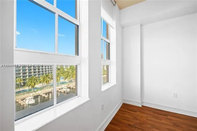 3001 NE 185th St #615 Aventura, FL 33180