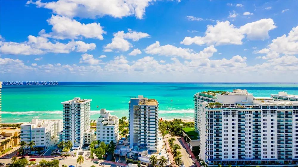 2401 Collins Ave #1112 Miami Beach, FL 33140