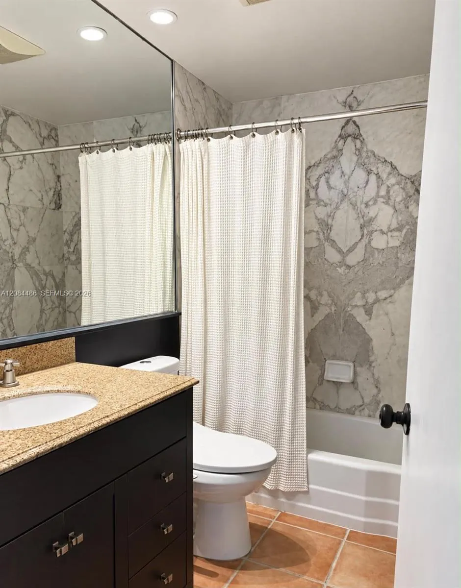 1408 Brickell Bay Dr #402 Miami, FL 33131