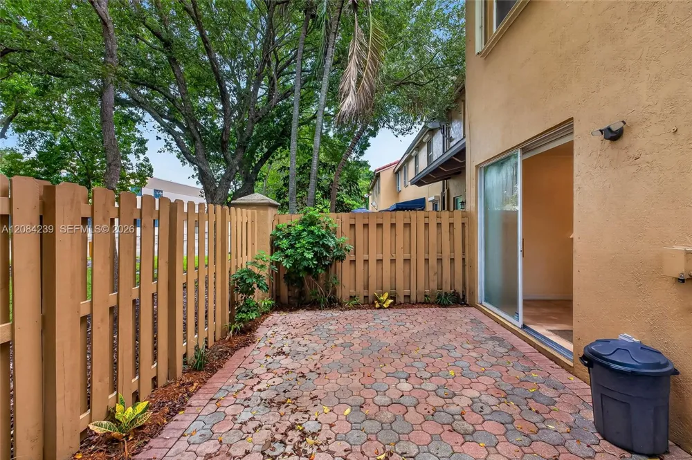 8928 SW 109th Ave Miami, FL 33176