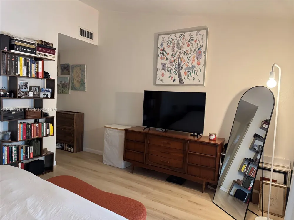 2308 37th Ave Hollywood, FL 33021