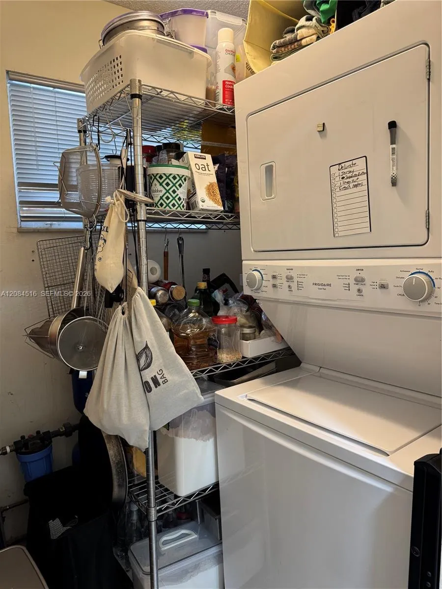 2308 37th Ave Hollywood, FL 33021