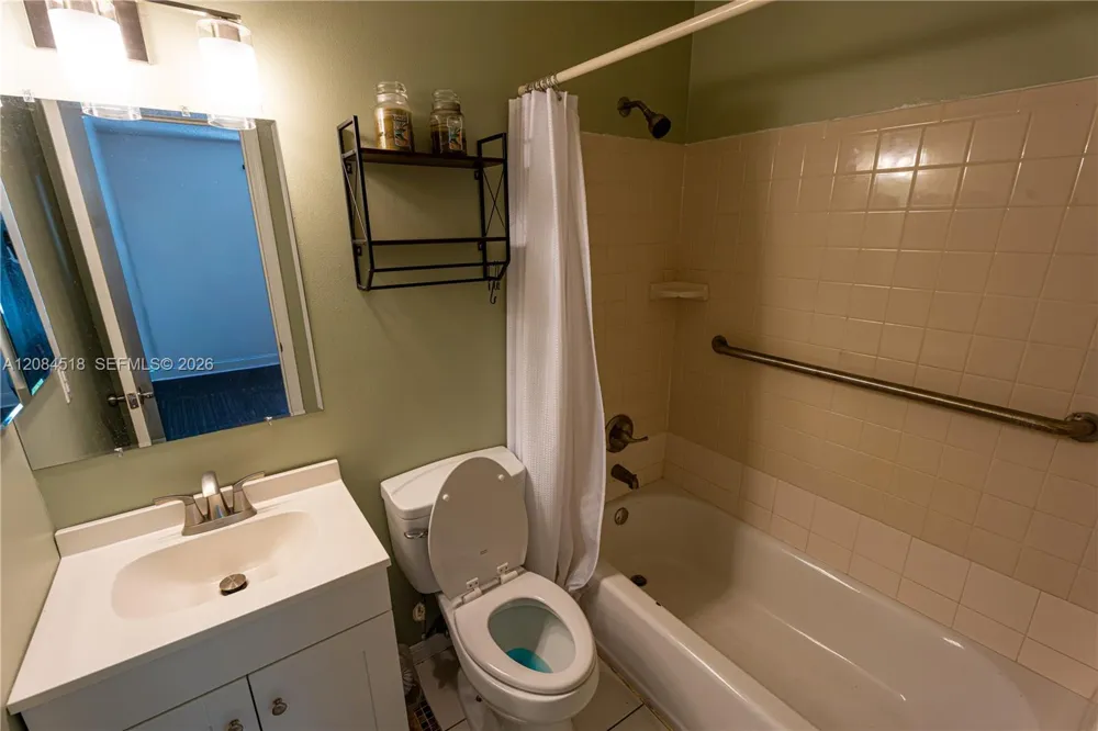 618 SW Ray Ave Port St. Lucie, FL 34983