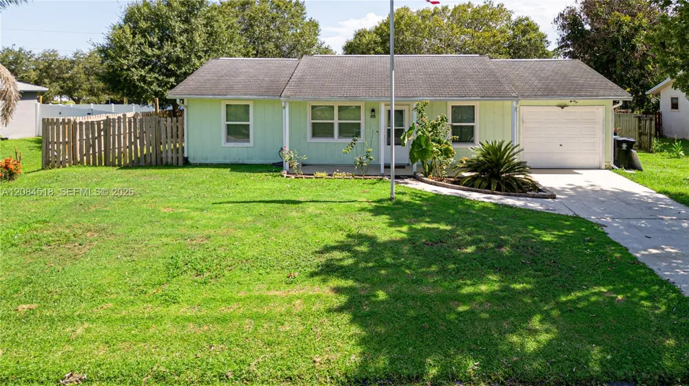618 SW Ray Ave Port St. Lucie, FL 34983