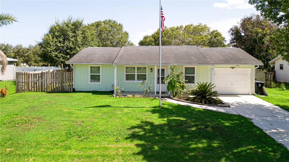 618 SW Ray Ave Port St. Lucie, FL 34983