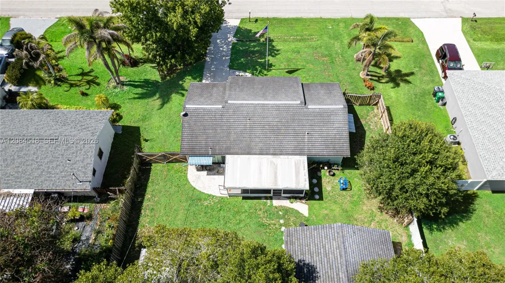 618 SW Ray Ave Port St. Lucie, FL 34983