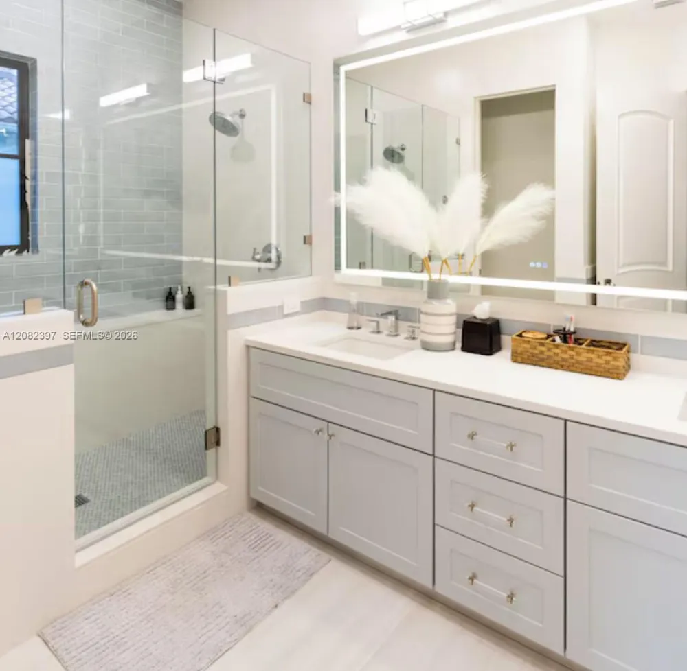 131 Royal Palm Dr #0 Fort Lauderdale, FL 33301