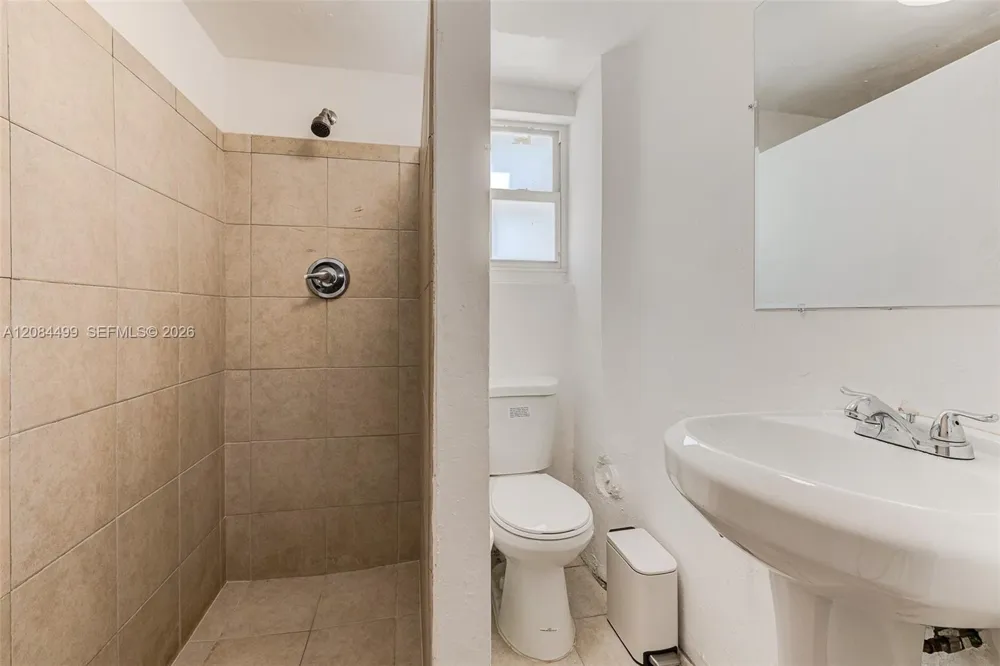 571 NE 64th St #Studio Miami, FL 33138
