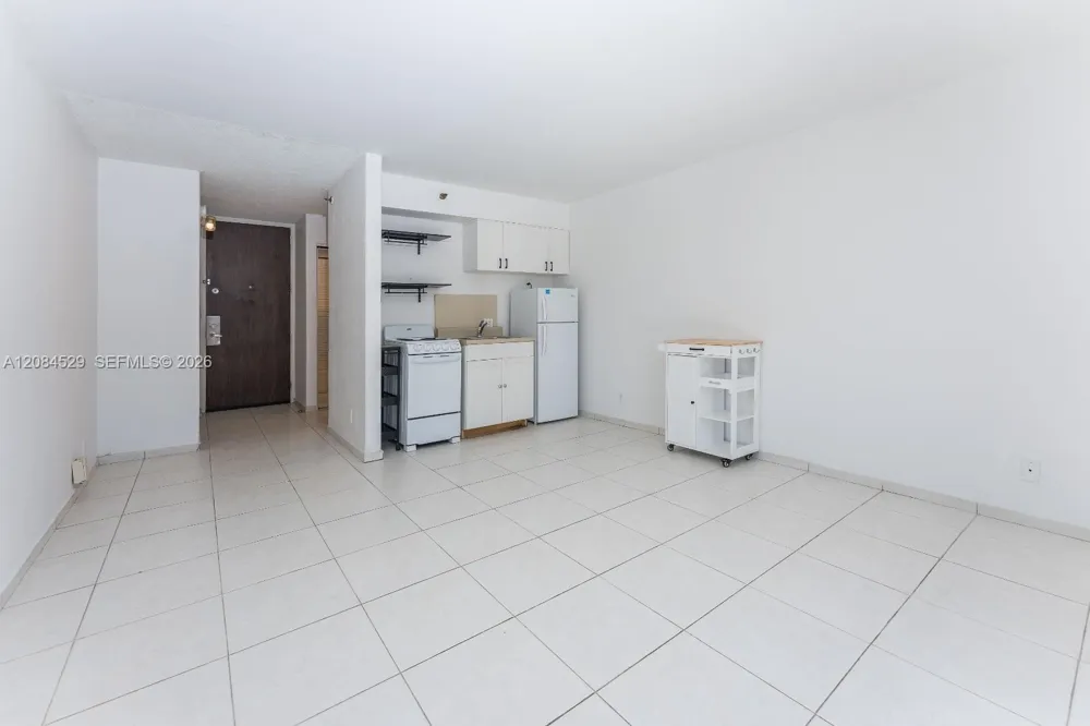 16450 NW 2nd Ave #103 Miami, FL 33169