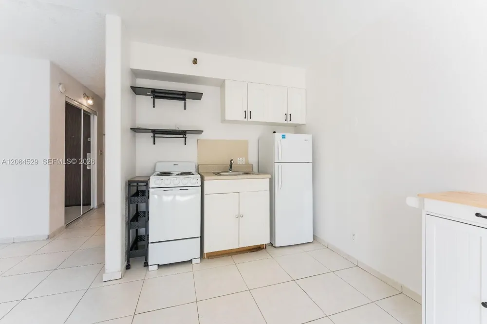 16450 NW 2nd Ave #103 Miami, FL 33169
