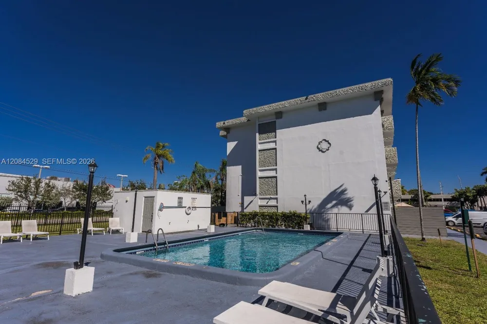 16450 NW 2nd Ave #103 Miami, FL 33169