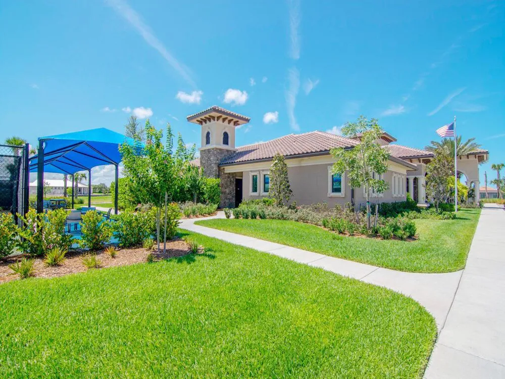 4425 BEAUTY LEAF CIRCLE Vero Beach, FL 32967