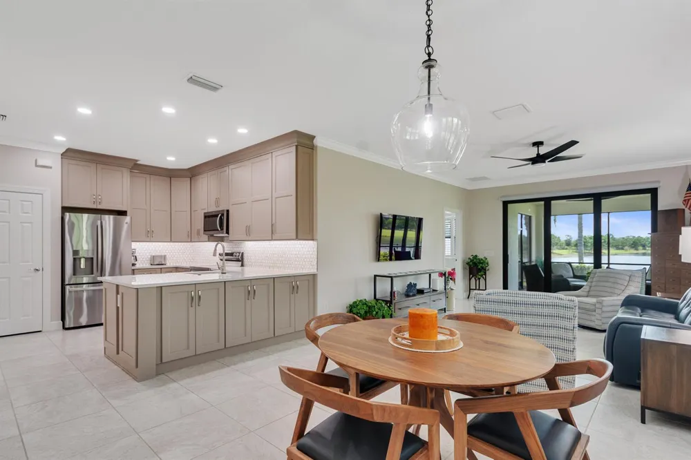 4425 BEAUTY LEAF CIRCLE Vero Beach, FL 32967