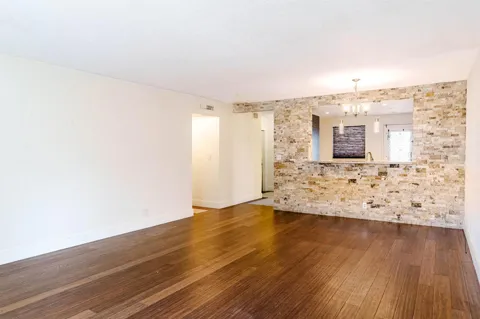 900 NE 12TH AVENUE #408