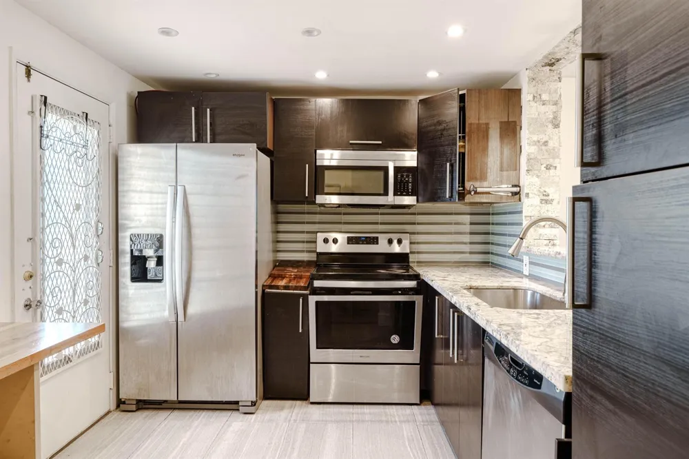 900 NE 12TH AVENUE #408 Hallandale Beach, FL 33009