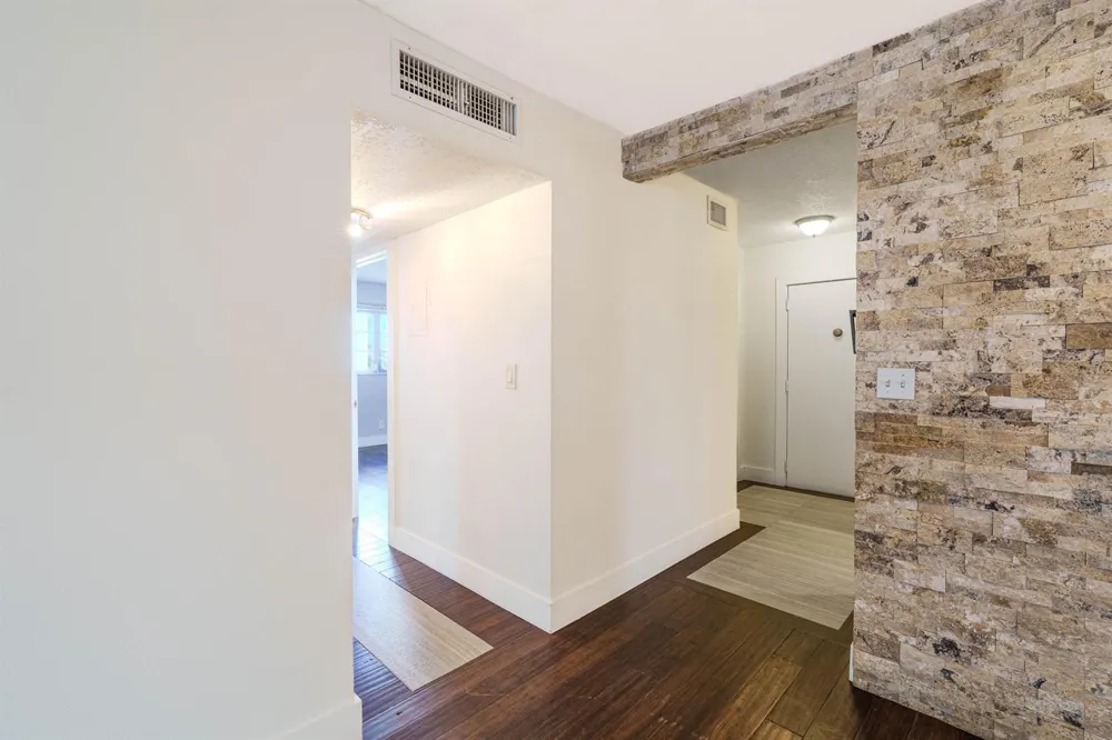 900 NE 12TH AVENUE #408 Hallandale Beach, FL 33009