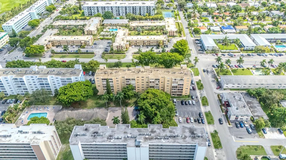 900 NE 12TH AVENUE #408 Hallandale Beach, FL 33009