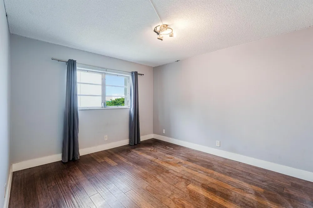 900 NE 12TH AVENUE #408 Hallandale Beach, FL 33009