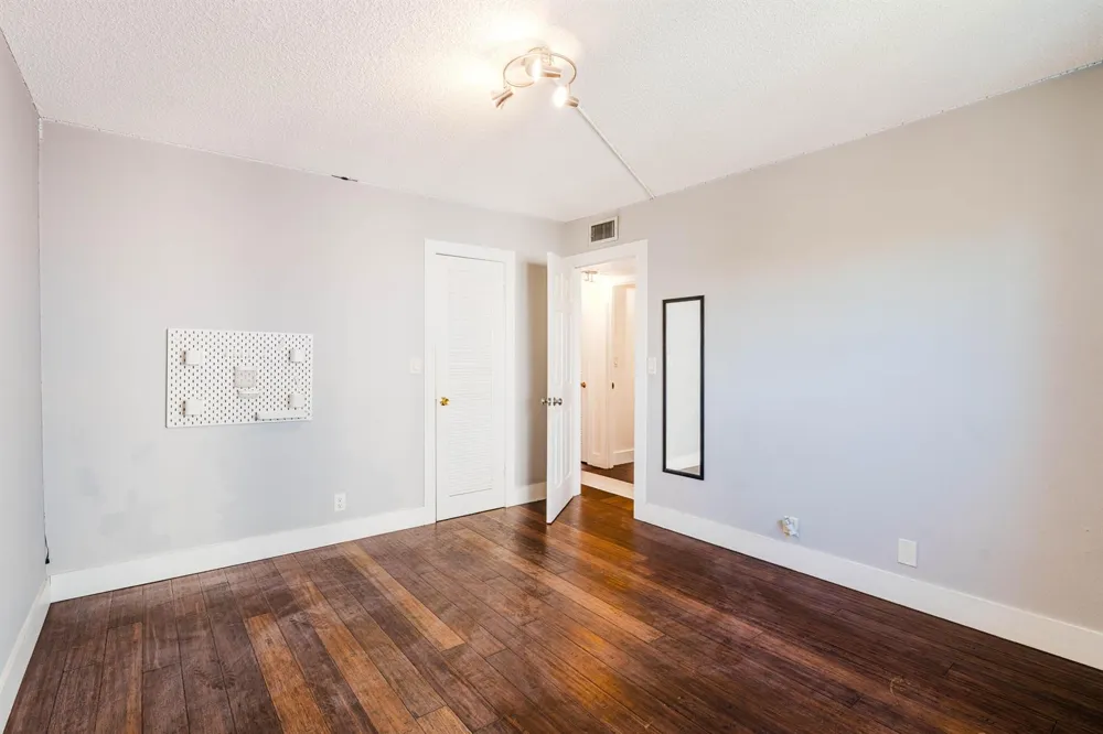 900 NE 12TH AVENUE #408 Hallandale Beach, FL 33009