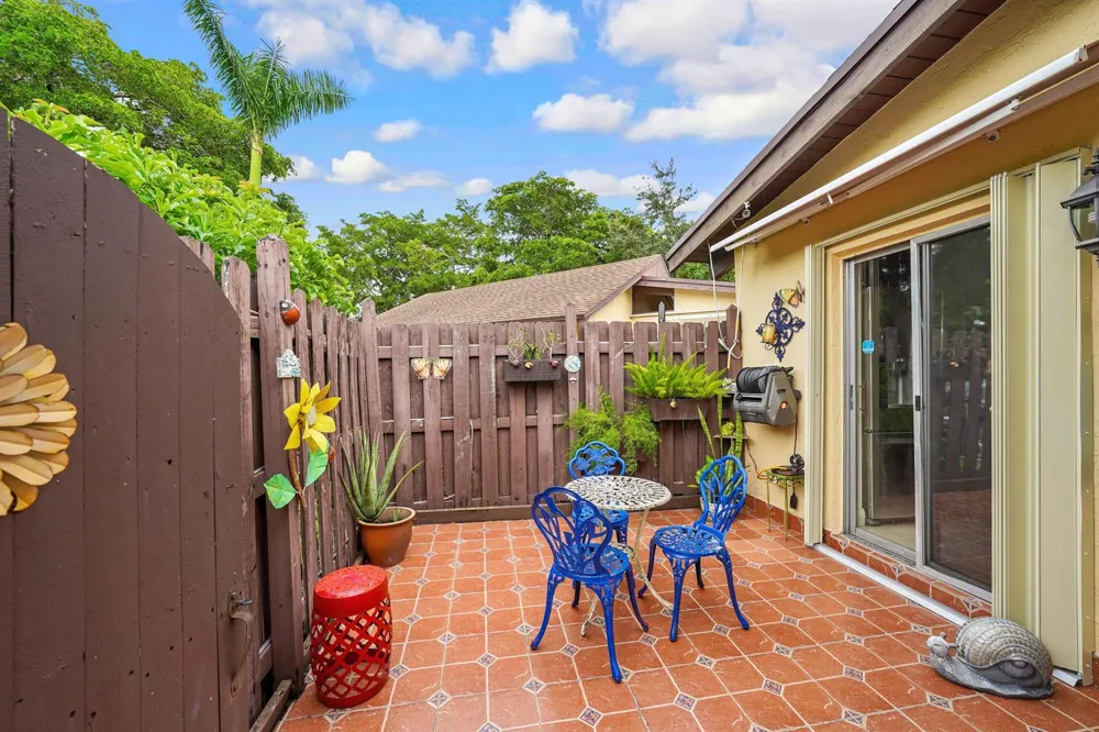 145 Essex Road #1-30 Hollywood, FL 33024