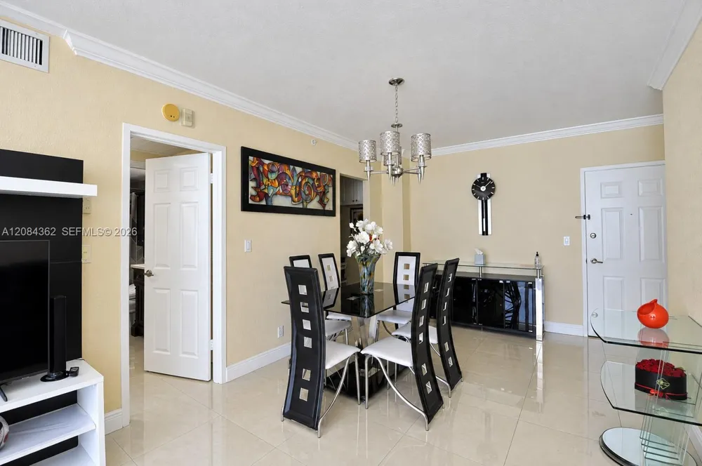 2501 S Ocean Dr #323 Hollywood, FL 33019