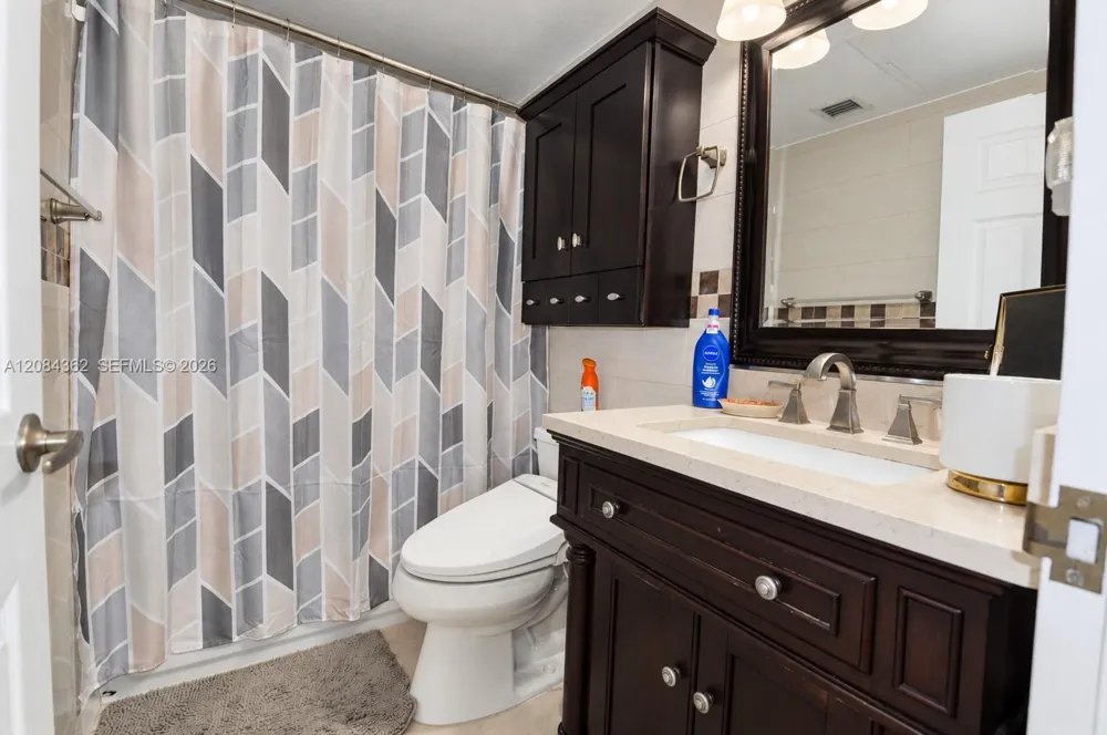 2501 S Ocean Dr #323 Hollywood, FL 33019