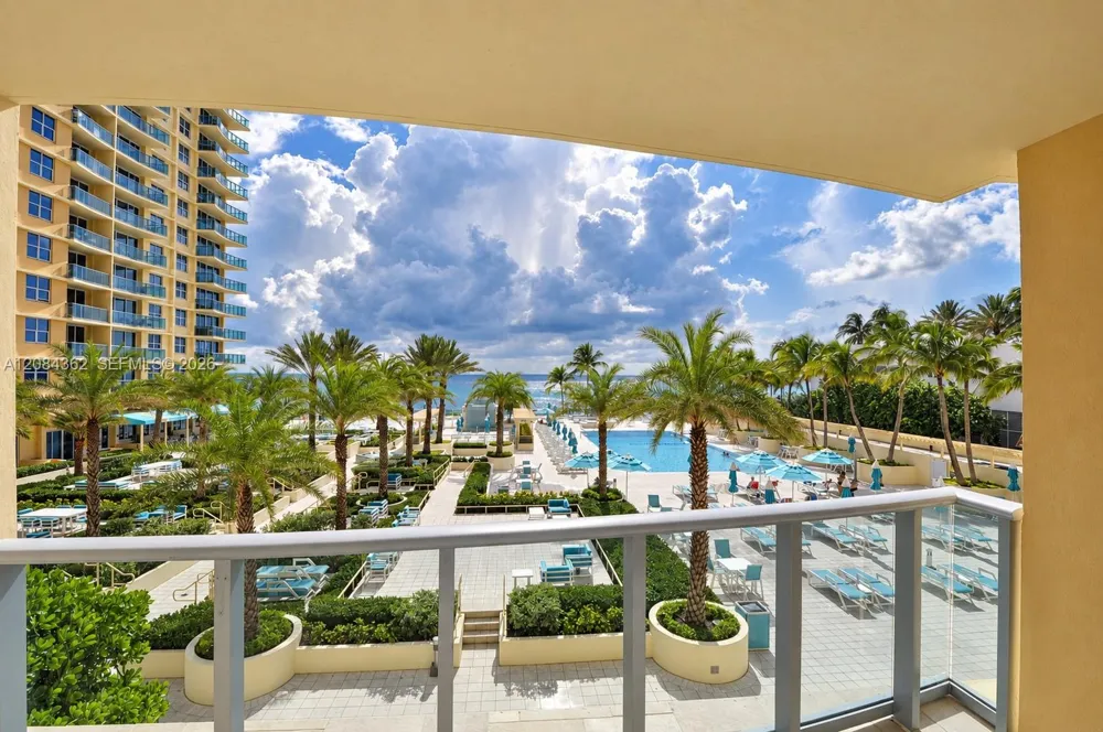 2501 S Ocean Dr #323 Hollywood, FL 33019