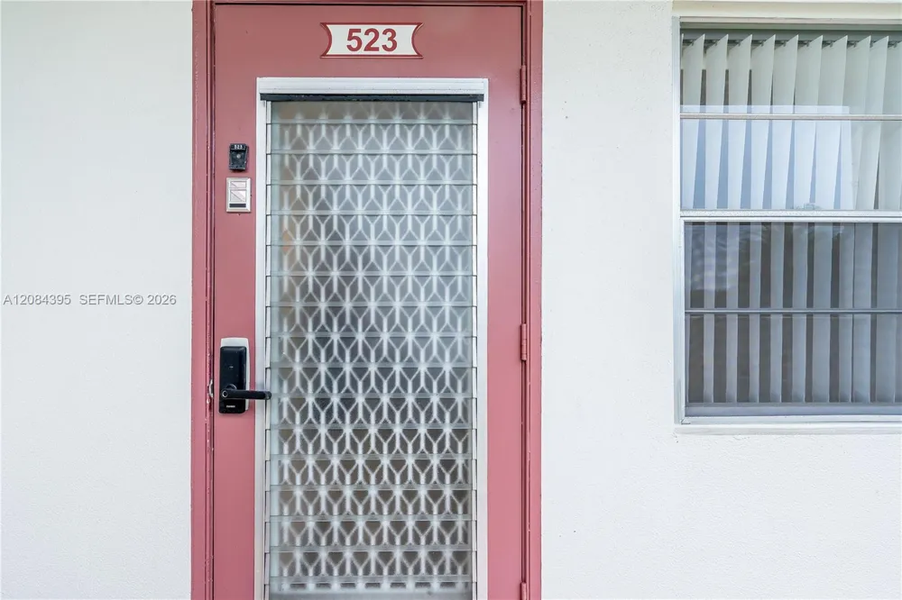 523 Fanshaw M #523 Boca Raton, FL 33434