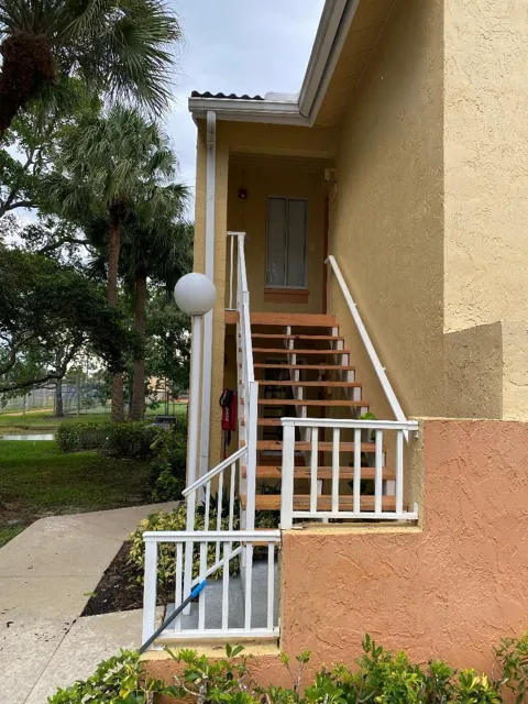 1095 CORAL CLUB DRIVE #1095