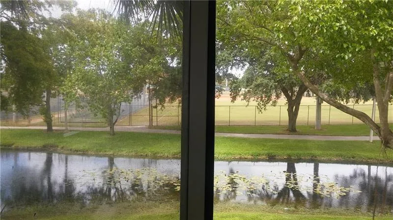 1095 CORAL CLUB DRIVE #1095 Coral Springs, FL 33071