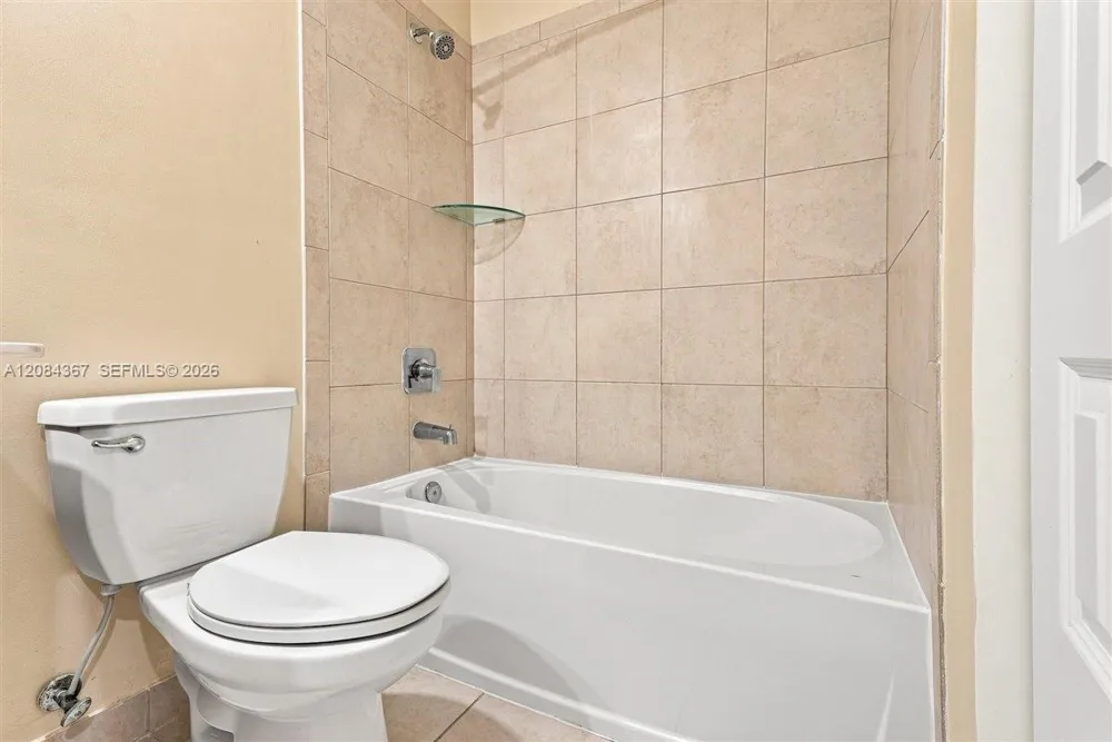 10455 NW 82nd St #10 Doral, FL 33178