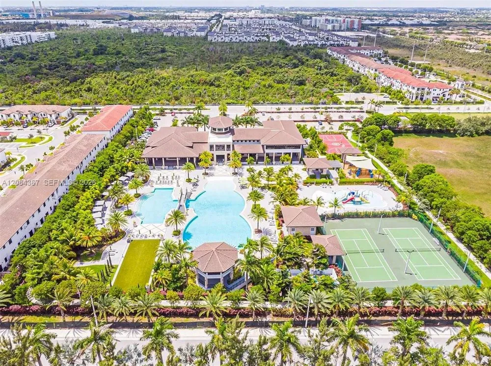 10455 NW 82nd St #10 Doral, FL 33178