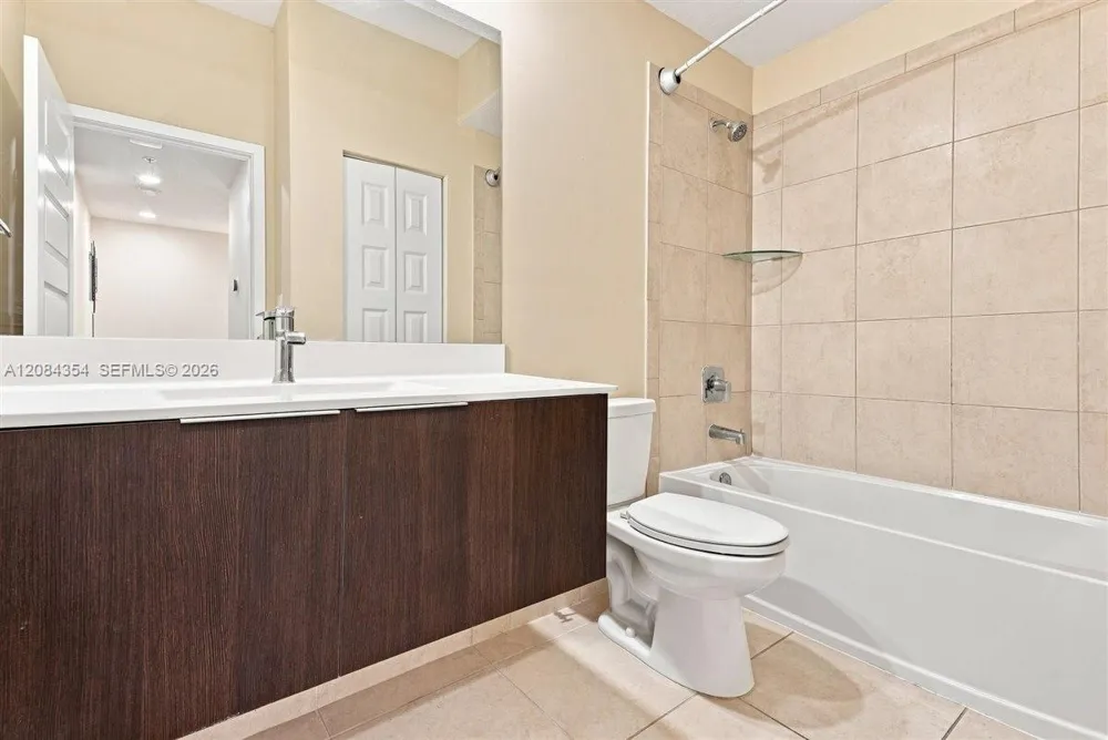 10455 NW 82nd St #10 Doral, FL 33178