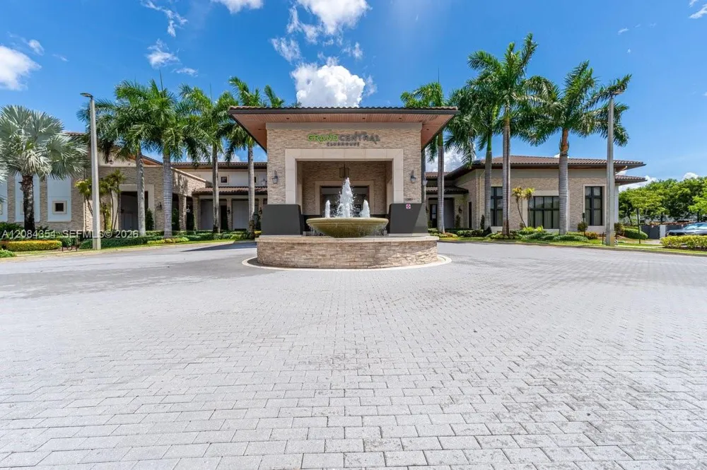 10455 NW 82nd St #10 Doral, FL 33178