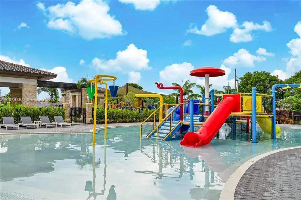 10455 NW 82nd St #10 Doral, FL 33178