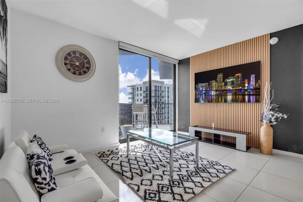 5252 NW 85th Ave #1709 Doral, FL 33166