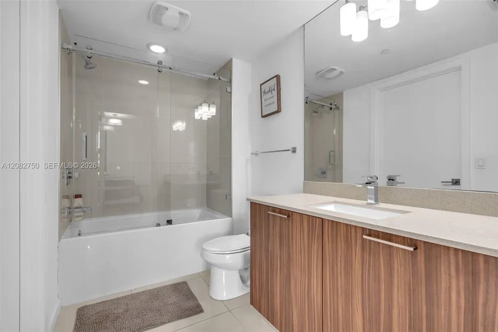 5252 NW 85th Ave #1709 Doral, FL 33166