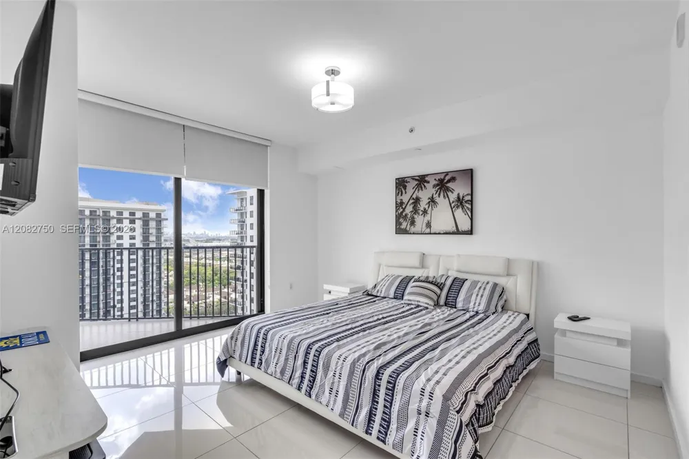 5252 NW 85th Ave #1709 Doral, FL 33166