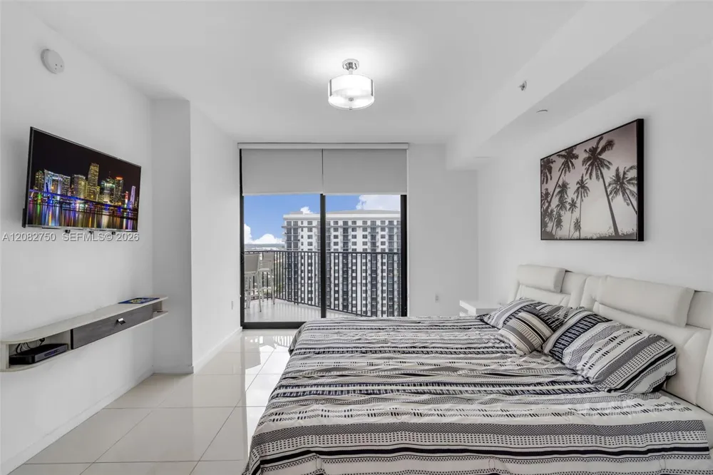 5252 NW 85th Ave #1709 Doral, FL 33166