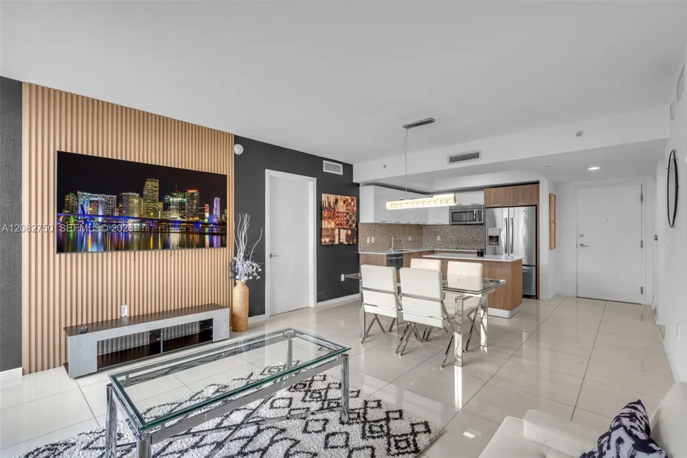 5252 NW 85th Ave #1709 Doral, FL 33166