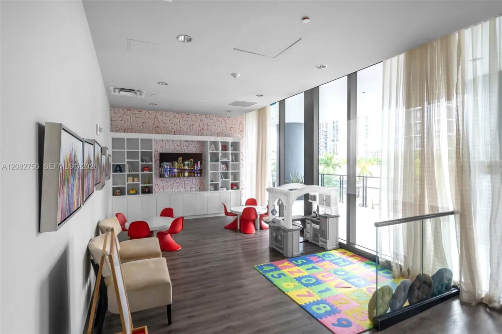 5252 NW 85th Ave #1709 Doral, FL 33166