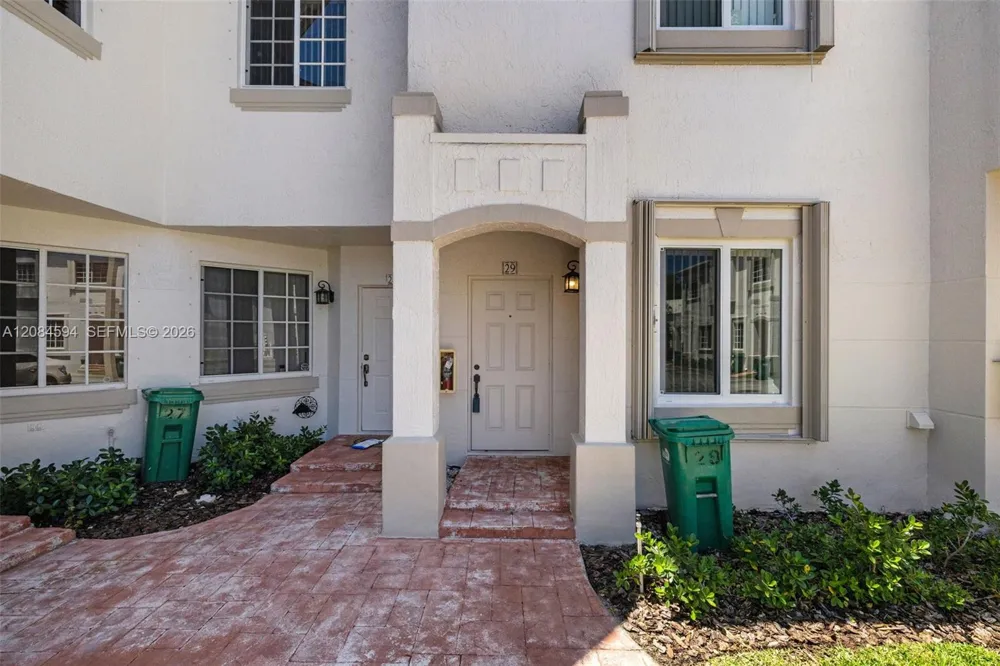 15750 SW 92nd Ave #29C Palmetto Bay, FL 33157